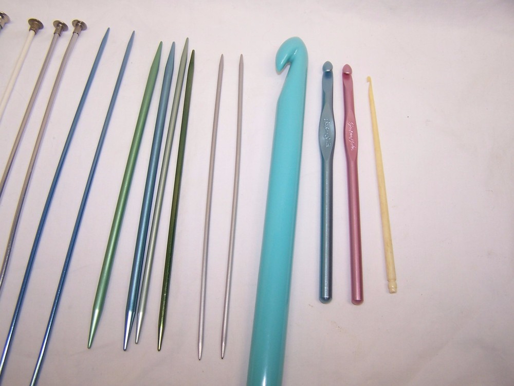 Knitting Needles & Crochet Hooks in Nice, Cloth, Zippered Case!