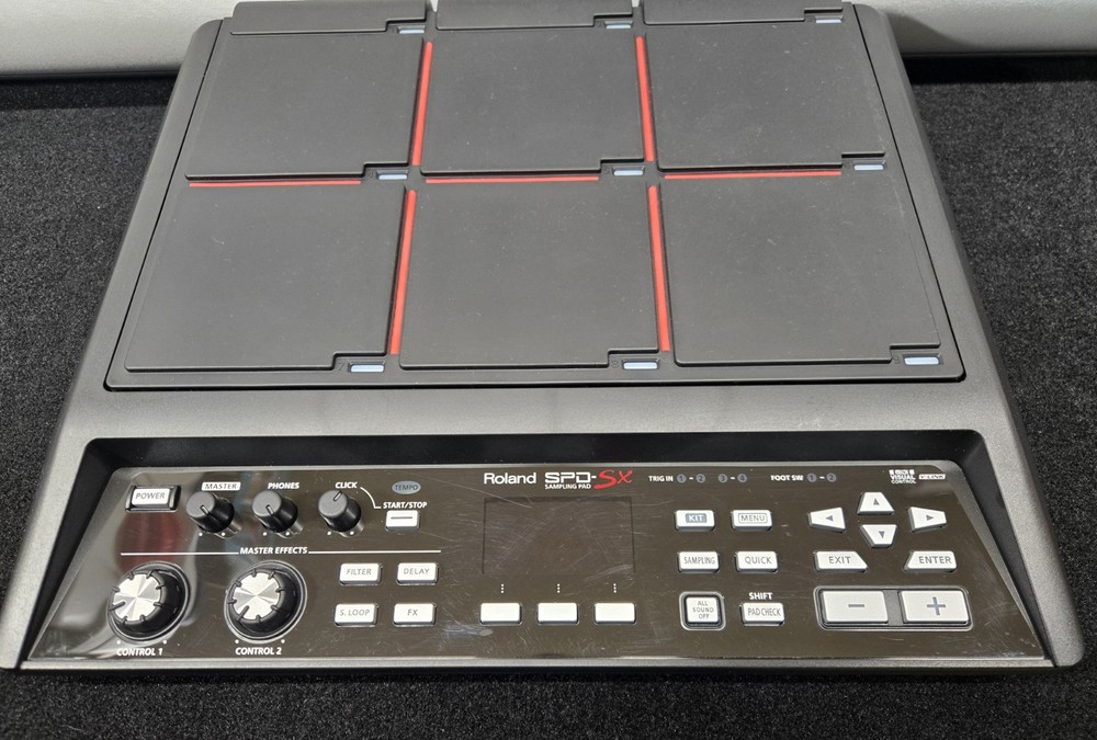 Roland Percussion Sampling Pad with 4GB Internal Memory, Black (SPD-SX)