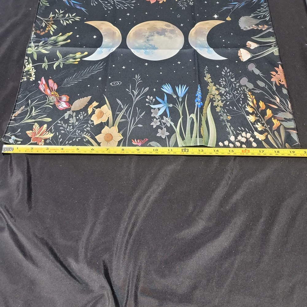Botanical Moon Phase 19.5x19.5" Alter/Tarot Cloth