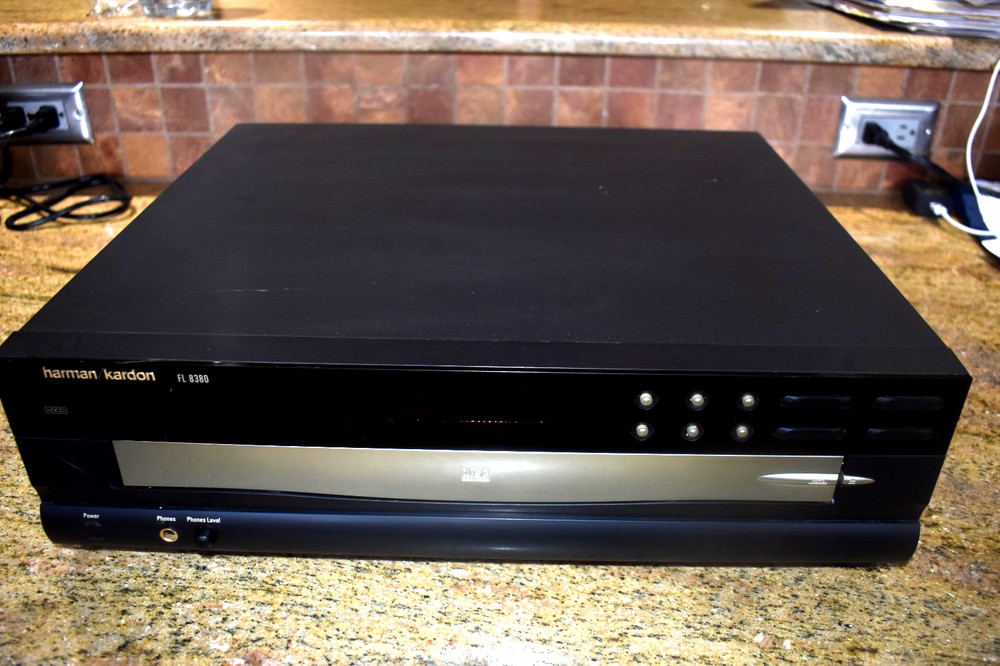 Harmon Kordon FL8380 5 CD Changer