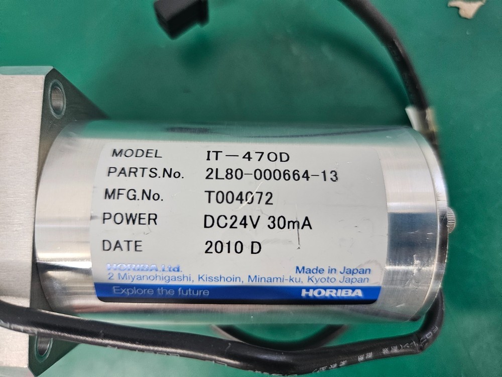 HORIBA IT-470D Thermometer
