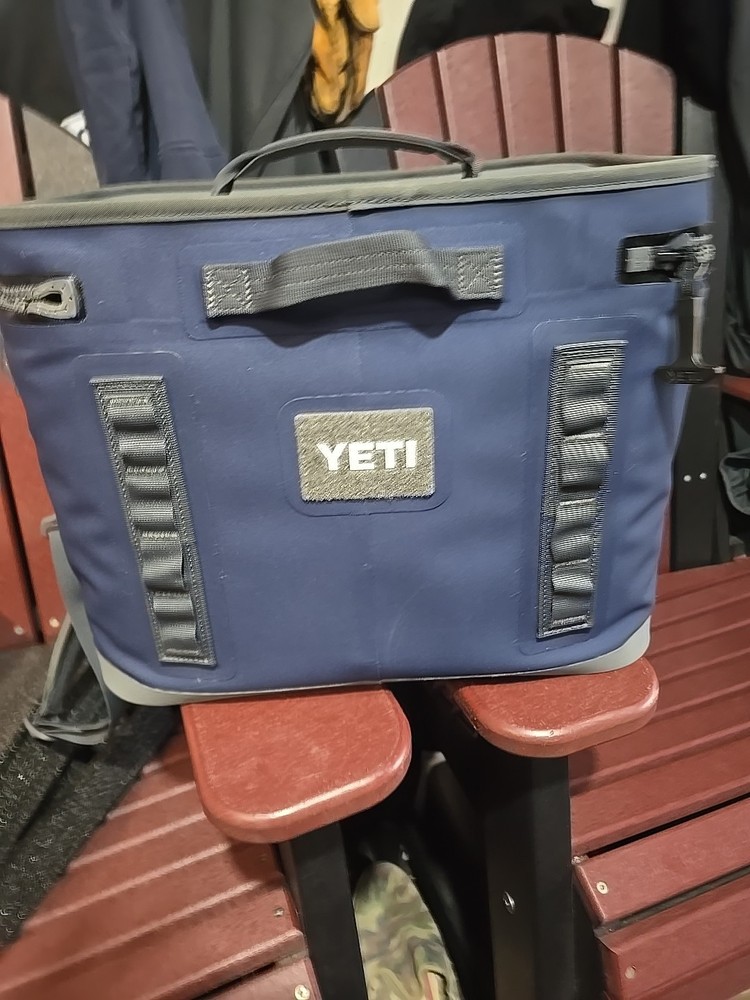 Yeti Hopper Flip 18. Minor Marks.