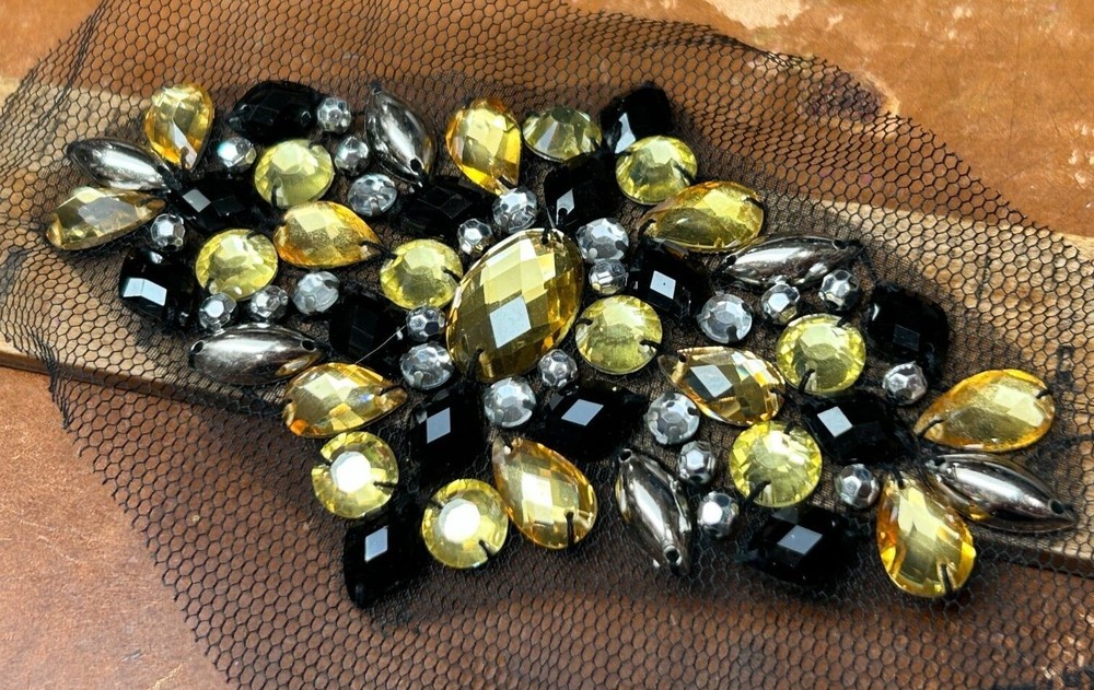 applique diamond 2.5x4.5" netting hand sewn beads 1 pc