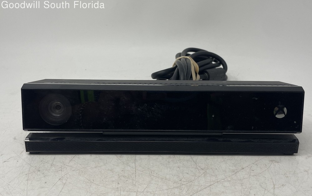 Microsoft Model 1520 Black Wired Kinect Motion Sensor For Xbox One Not Tested