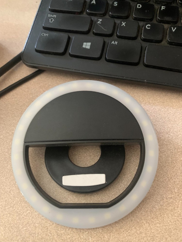 Selfie Light LED Light Ring for iPhone Android - BLACK - Mini Selfie Ring Light