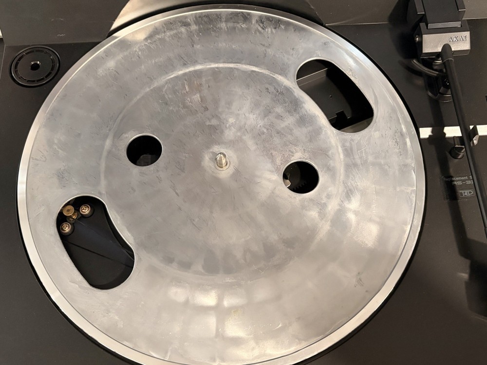 Vintage AKAI Semi Automatic Turntable A305C