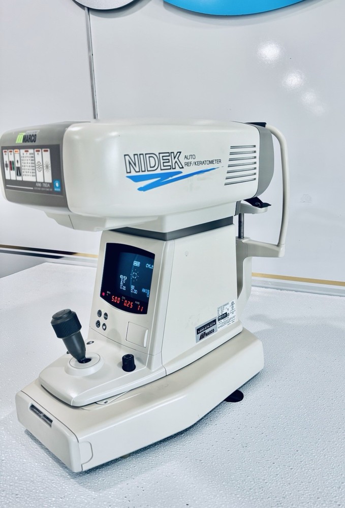 NIDEK ARK-760A AUTO REF/KERATOMETER
