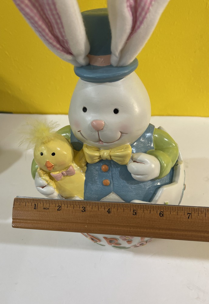Cracker Barrel Light Up Bunny With Chick Color Changing Easter Decor