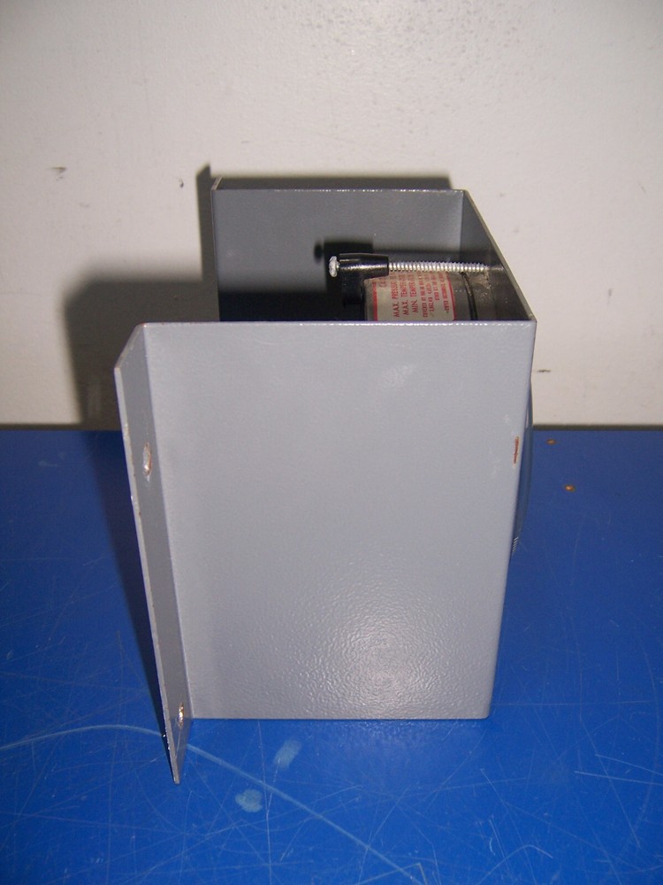 13685 magnehelic max. pressure 15psig