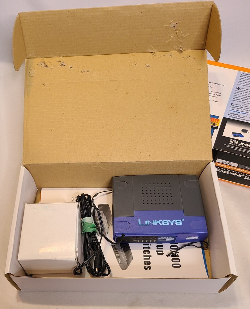 Linksys EtherFast (EFAH05W) 5-Ports External Hub