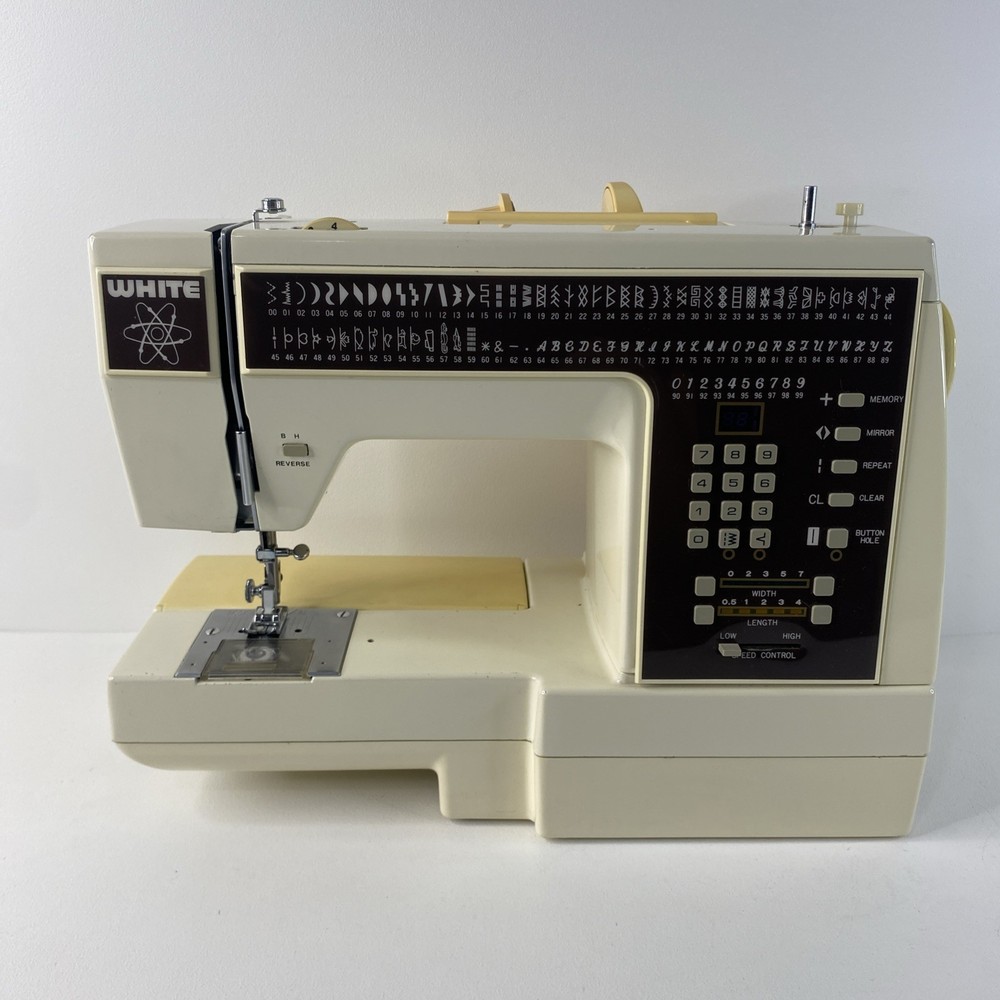 Vintage White 8000 Computerized Sewing Machine With Pedal Tested