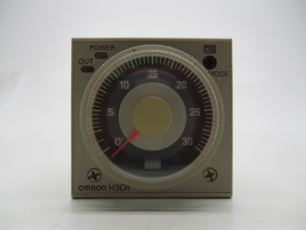 OMRON H3CR-A8 TIMER NSNP
