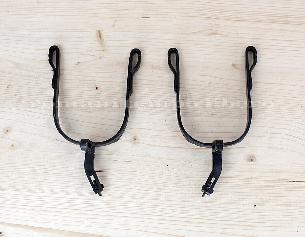 Curved Spanish Spurs