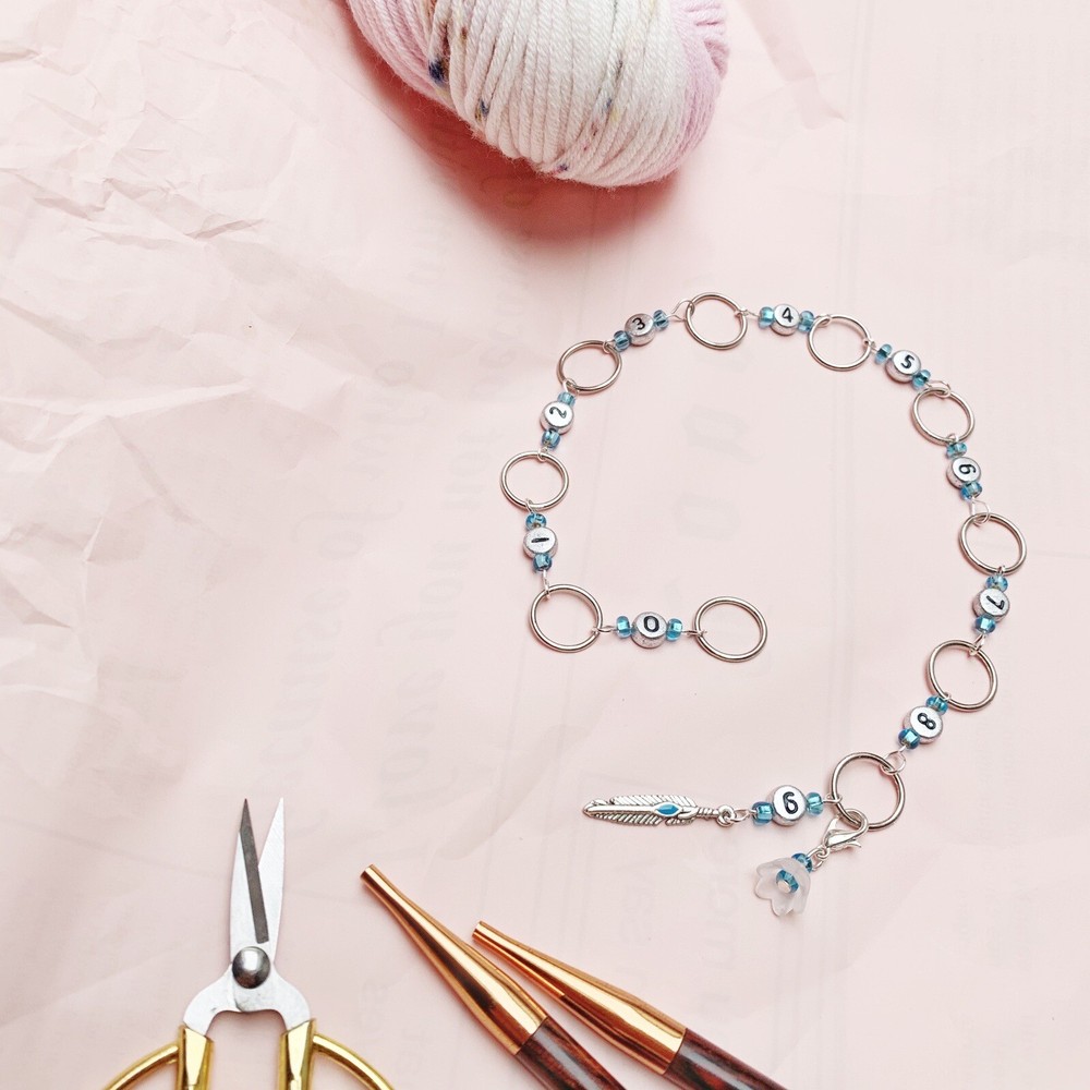 Feather chain row counter for knitting