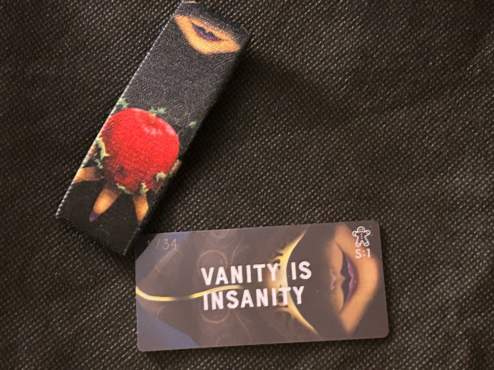 Vanity Is Insanity Zox Strap Reversible Wristband NEW Medium