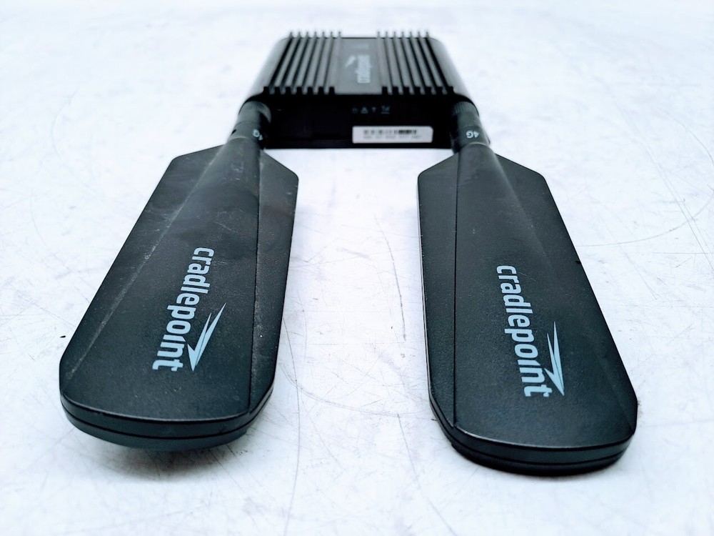 CradlePoint IBR650B-LP4 Rugged Router