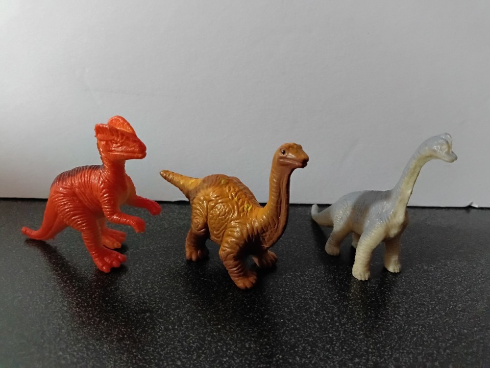 Small Dinosaur Figure Lot