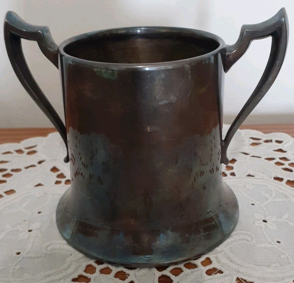 VTG  Armor Silver Co. E.P.C Silver plate  Cup