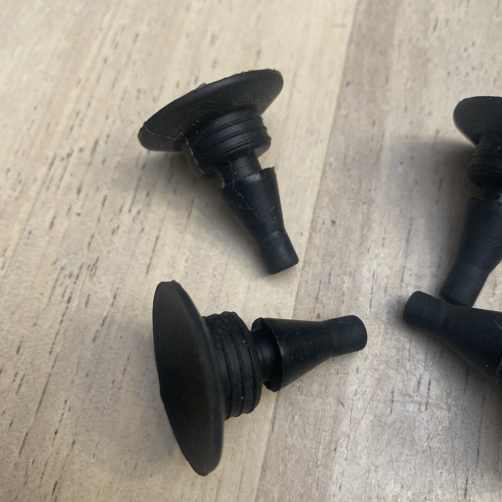 OMEGA H3000S Juicer - Replacement Rubber Feet Replacement Part Only