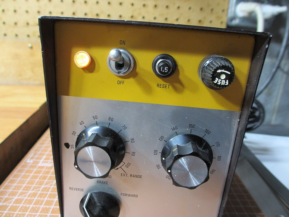 Bodine ASH-201 *USED* Motor Speed Control Reversing POWERS UP