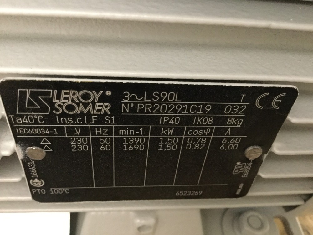 LEYBOLD SOGEVAC ROTARY VAIN PUMP NEW OPEN BOX