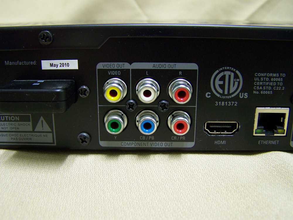 Insignia NS-WBRDVD Blu-Ray Player w/ Remote