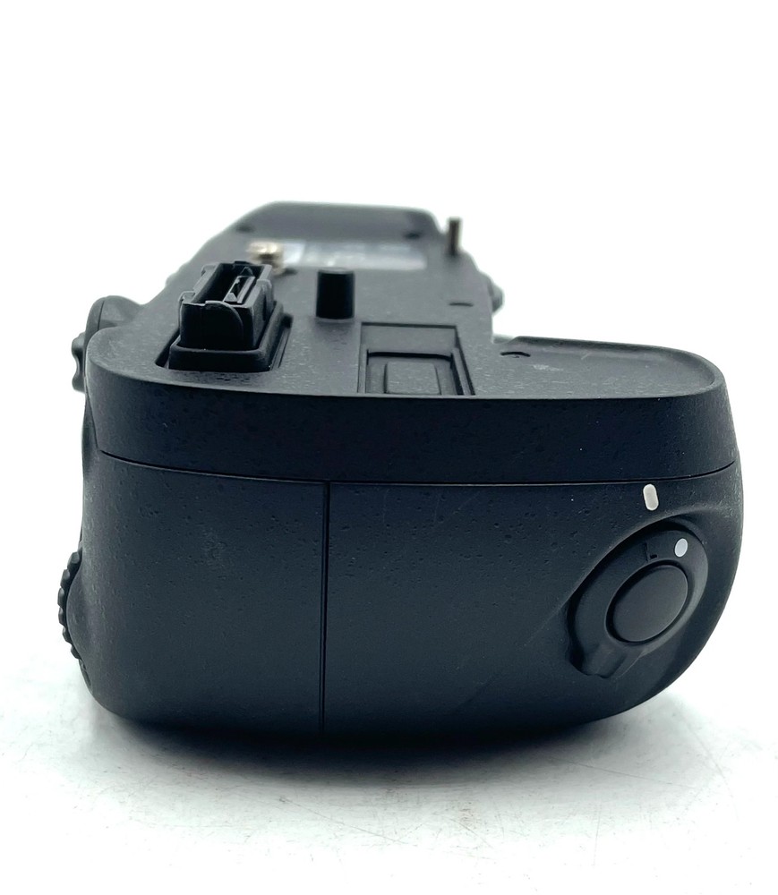 USED Nikon MB-D14 Battery Pack for D600