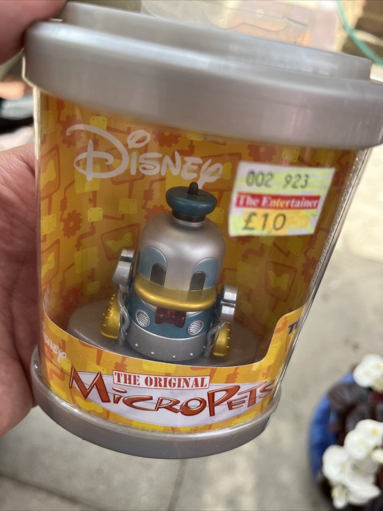 🎁🎁 Tomy “The Original Micropets Donald Duck” 🎁🎁