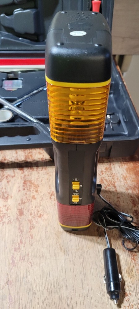 Emergency Auto Safety Kit