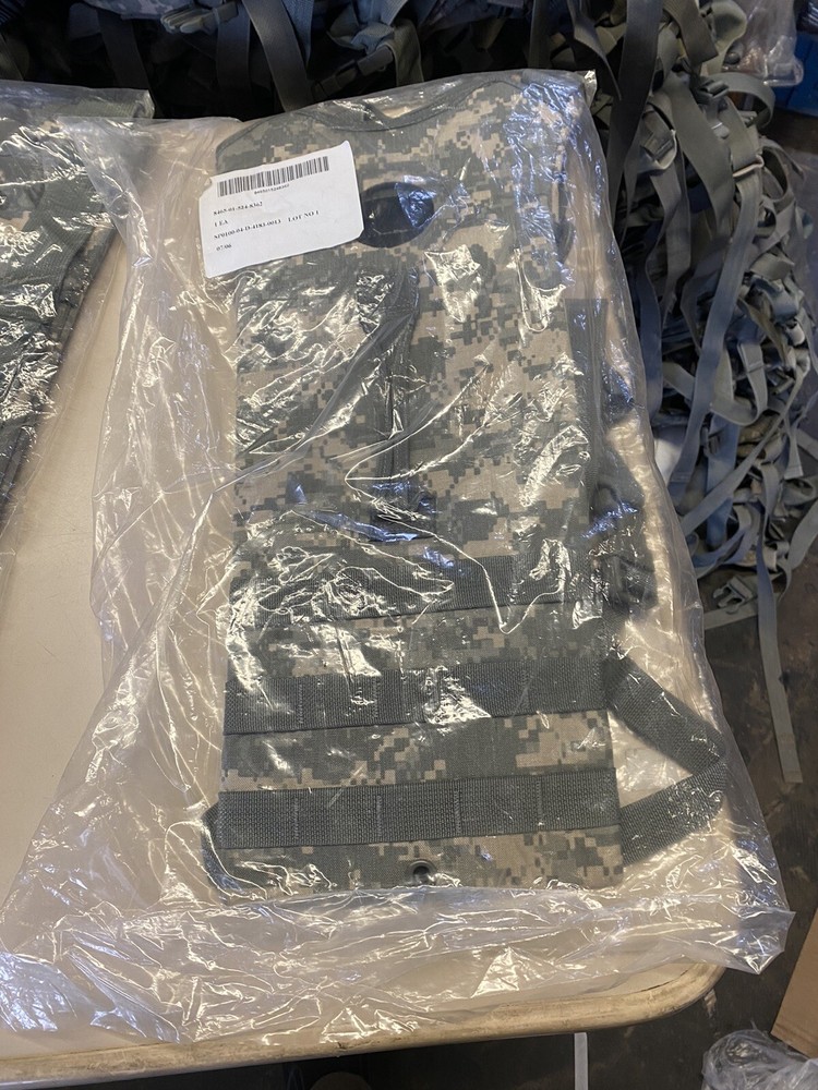 New Molle II Hydration System Carrier, ACU Pattern, No Bladder Tube