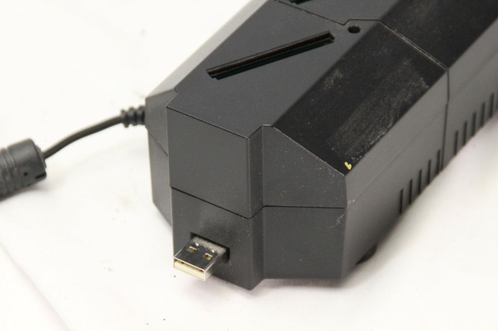 Delkin Devices Image Router USB 2.0 CF Card Four-Slot Reader DDREADER 40
