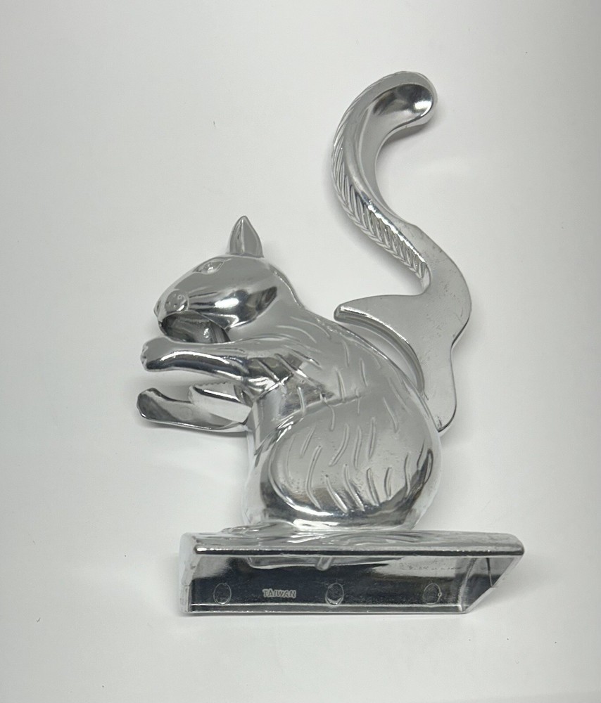 Vtg Squirrel Cast Aluminum Nutcracker Silver Tone 6" Tall Taiwan - EUC
