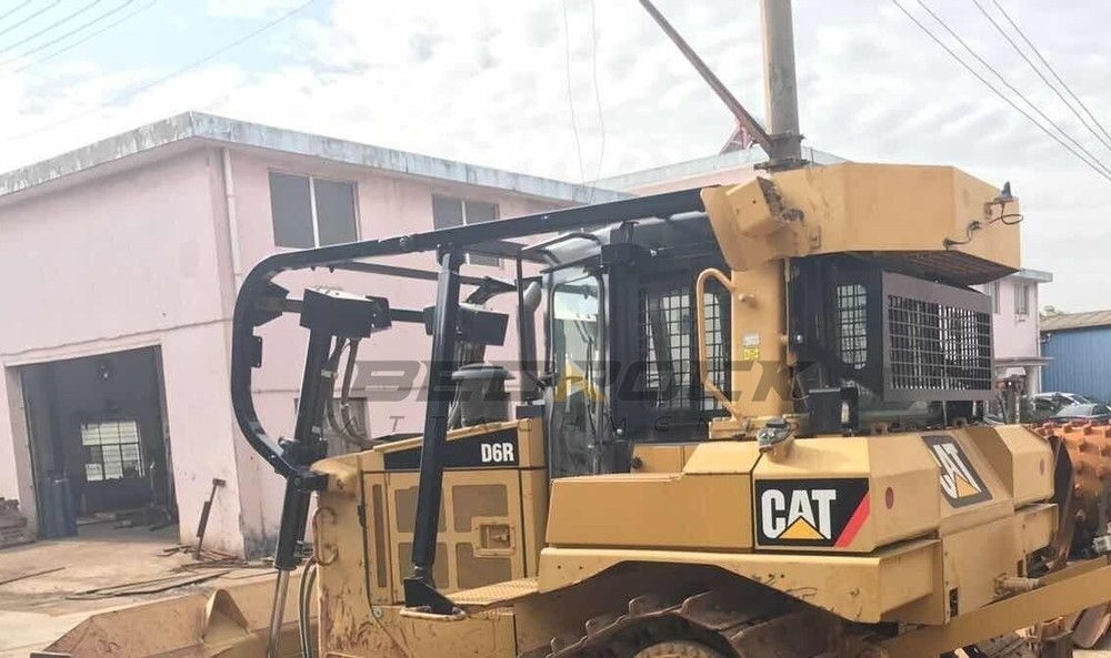 SCREENS AND SWEEPS PACKAGE FOR D6T D6R (2014 MODEL AND BEFORE)