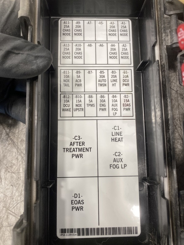 Kenworth T800 Fuse Panel (628-10948)
