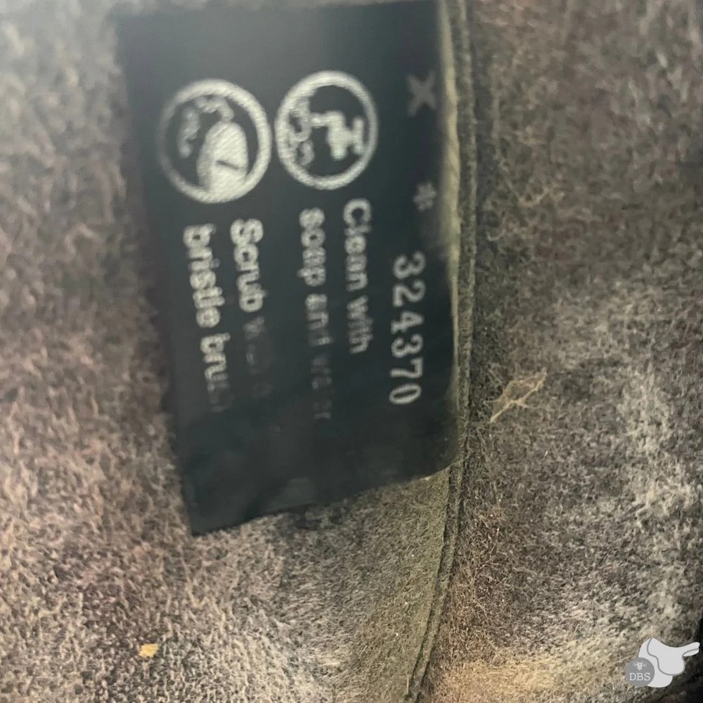 Wintec 17" Interchangeable 250 AP Saddle