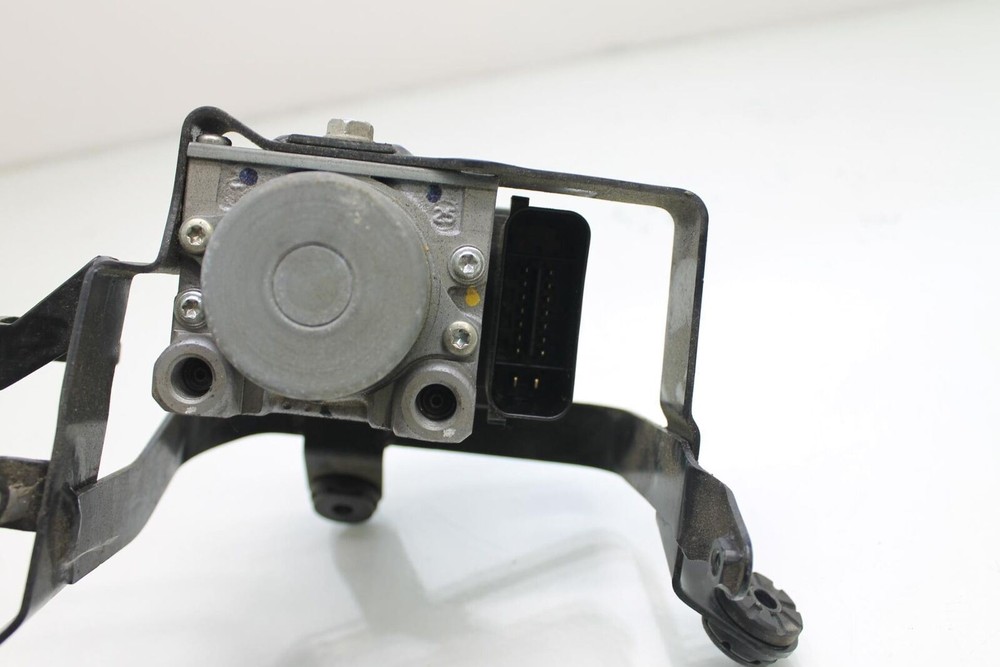2015 15-20 HONDA CBR300R OEM ABS PUMP UNIT MODULE