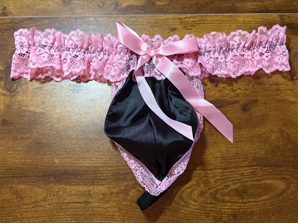🩷🖤MENS pink & black sissy ruffled g string panties🩷🖤