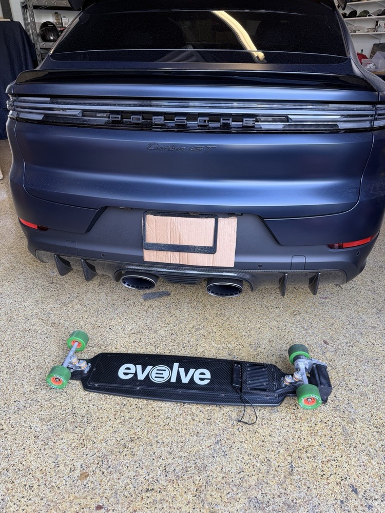 Evolve electric skateboard longboard
