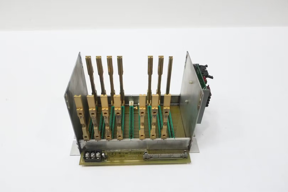 Cincinnati 817266 Backplane Chassis Module