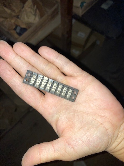 10008 VERNITRON TERMINAL STRIP