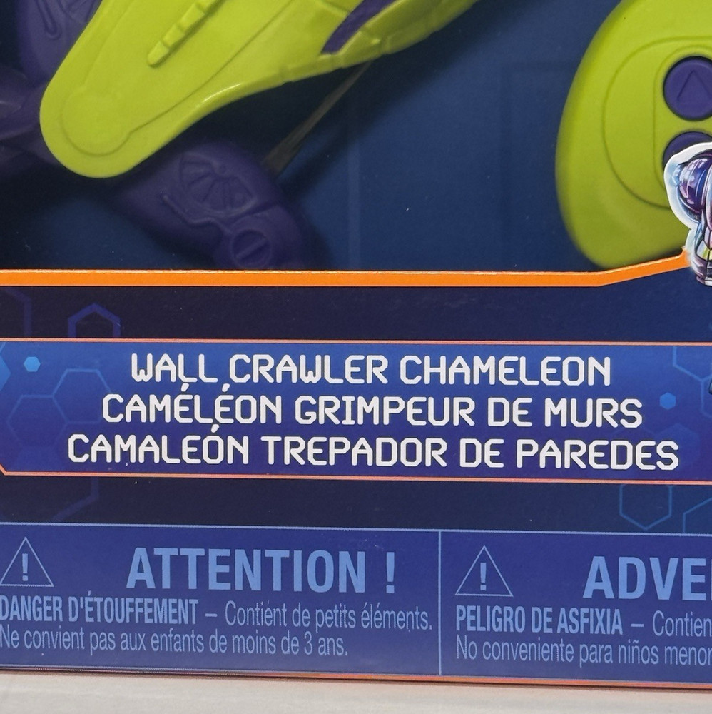 Hex Bots Remote Control Wall Crawler/Climber Glows In The Dark Chameleon NIB