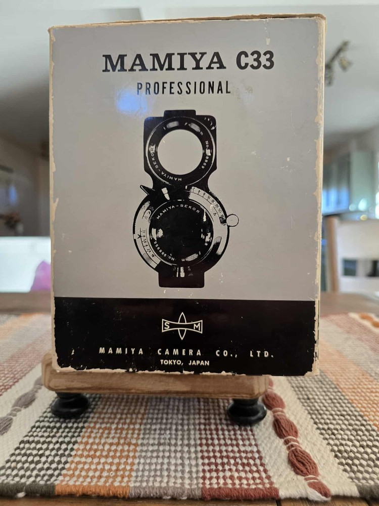1960s Mamiya C33 professional camera