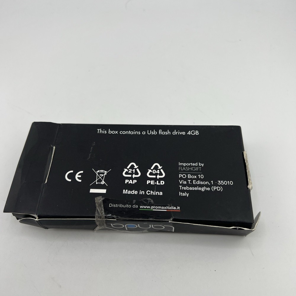 Landa USB Flash Drive 4GB New Open Box