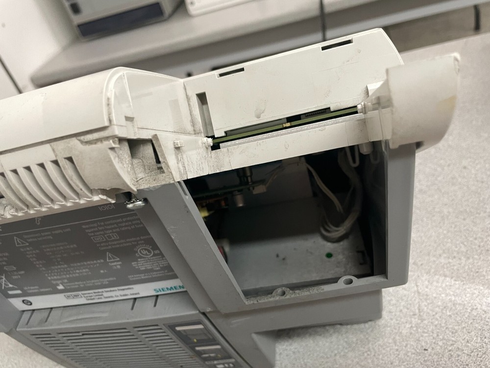 SIEMENS DCA Vantage Analyzer