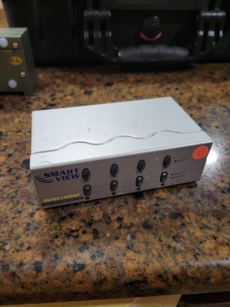 Smart View - Intelligent Video Selector VRM-714E with AC adapters