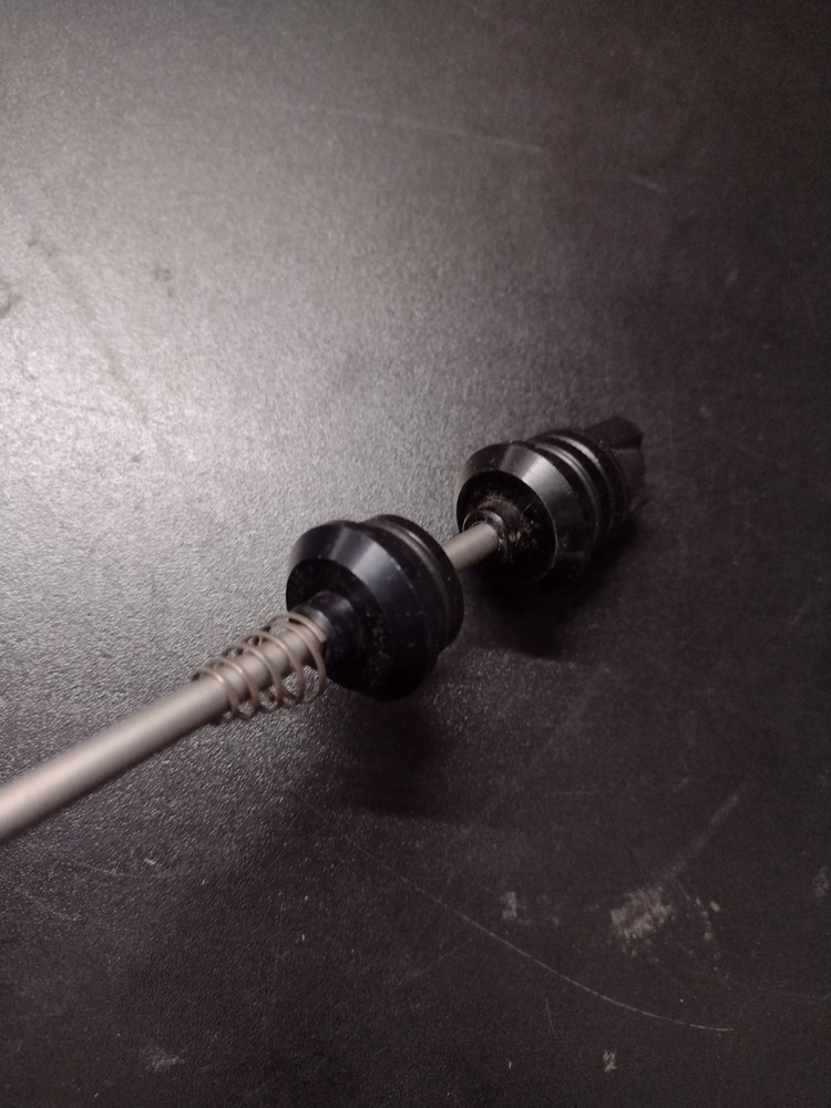 Mavic Front Skewer With Axle End Caps