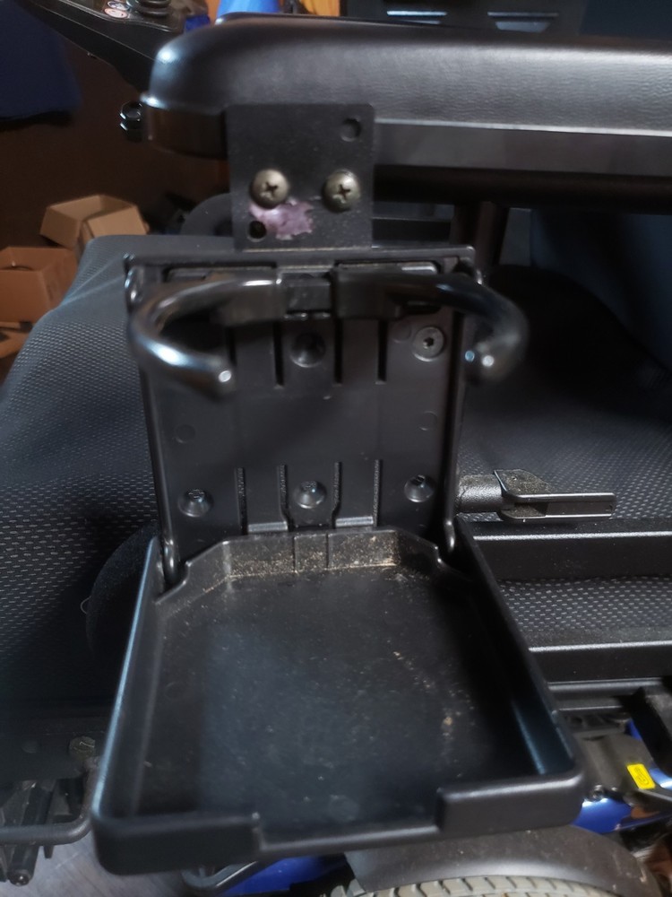 Quantum Edge Q6 2.0 Original Cup Holder Foldable And Adjustable.