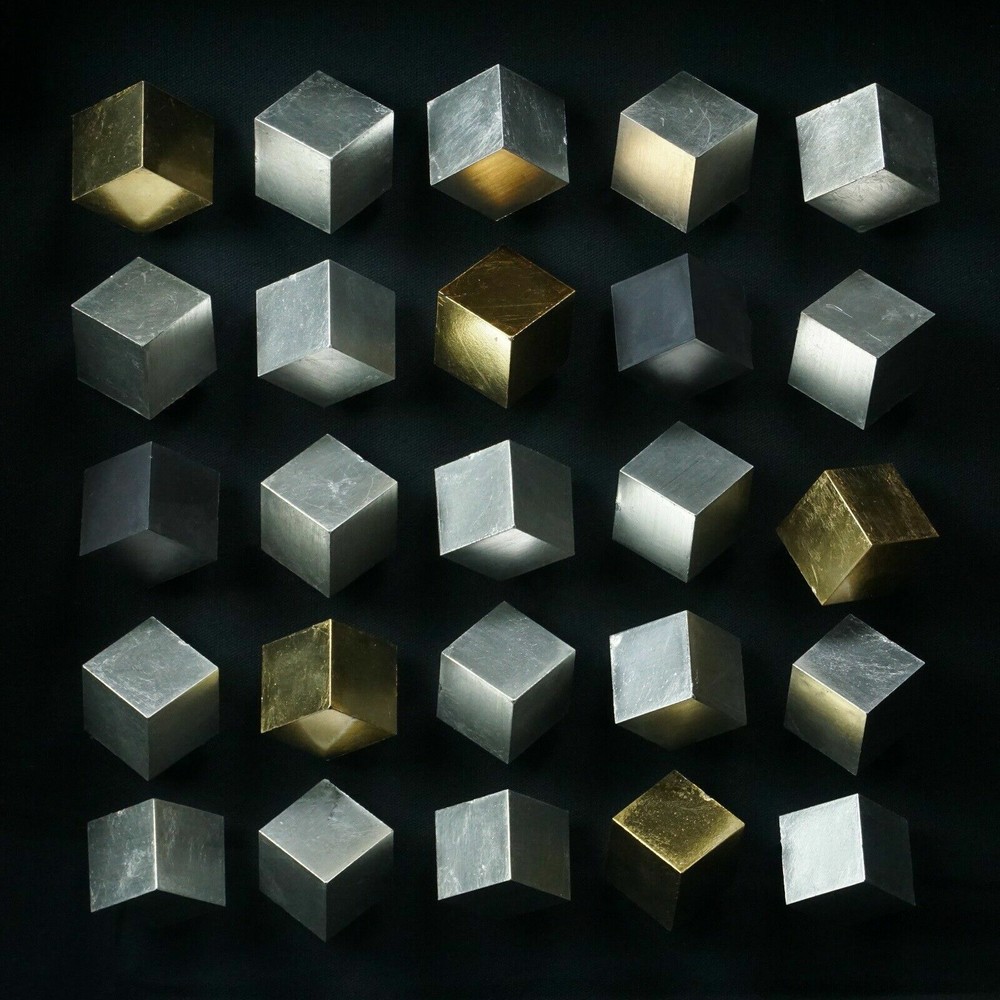 Colored Parallelepiped Shadow Box