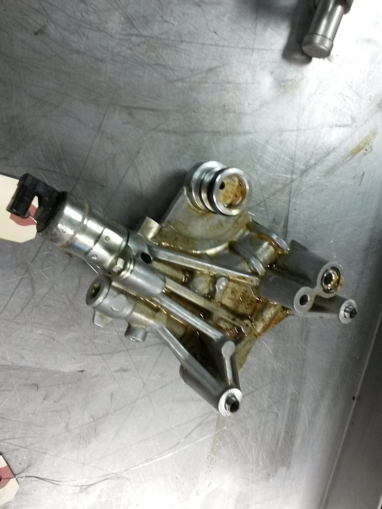 Left Variable Valve Timing Solenoid For 13-15 Ford Explorer  3.5 7T4E6C261FA