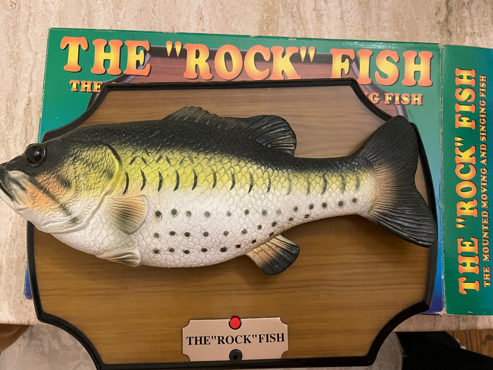 The "Rock" Fish The Mounted Moving and Singing Fish WORKING